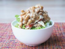 納豆チーズマヨケチャシーチキンご飯