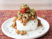 なめ茸と梅の納豆おにぎり