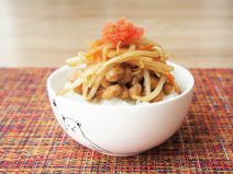 もやし炒め納豆明太子ご飯