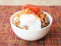 シャケ明太子温泉卵納豆ご飯