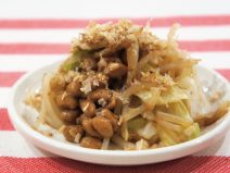 もやしとキャベツの鰹節納豆