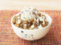 天かすと温泉卵のしそ納豆ご飯