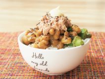 焼きオクラとシーチキンしそ納豆ご飯