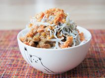 しらすシャケとオリーブオイル納豆ご飯