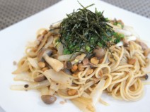 納豆ときのこの和風ペペロンチーノ