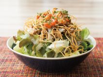 あおさ胡麻つぶ貝チャンジャ納豆パリパリ麺シーザーサラダ