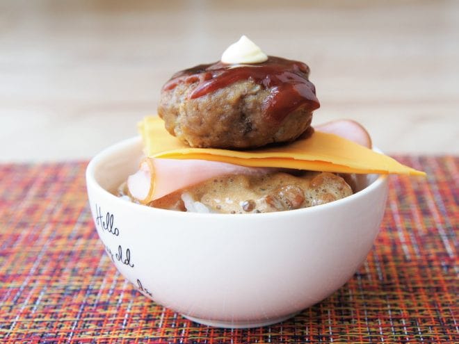 ミニハンバーグハムチーズ納豆ご飯