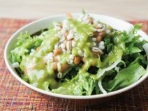 ルッコラもち麦納豆サラダ