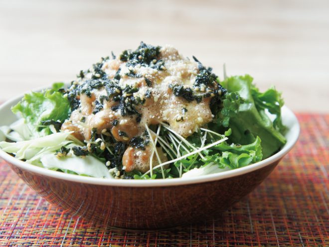 わかめチーズオリーブ納豆ブロッコリースプラウトサラダ