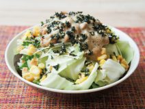 ザクザクわかめ納豆バター焼きとうもろこしサラダ