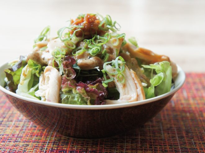 柚子もろみネギ納豆スモークチキンサラダ