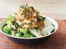 オリーブこしょう卯の花フライドオニオン納豆サラダ　