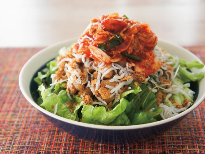 じゃこタコキムチ納豆かつおチーズサラダ