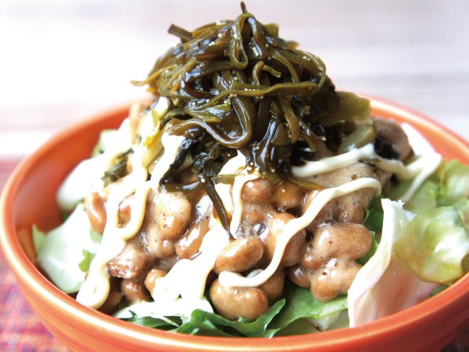 高菜めかぶ納豆マヨぽんサラダ 竹之下フーズの納豆アレンジレシピ