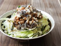 ゆずごま天かす塩昆布納豆サラダ