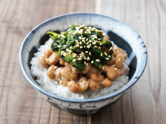 わさび高菜いりごま納豆麦ごはん
