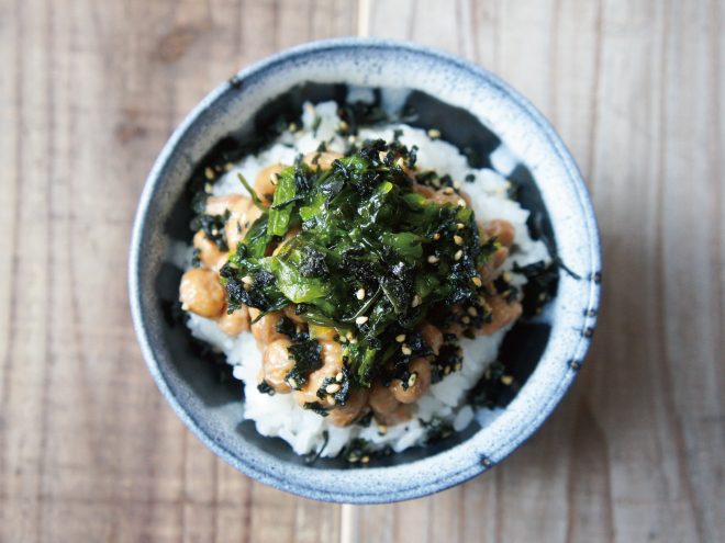 わさび高菜わかめ納豆麦ごはん