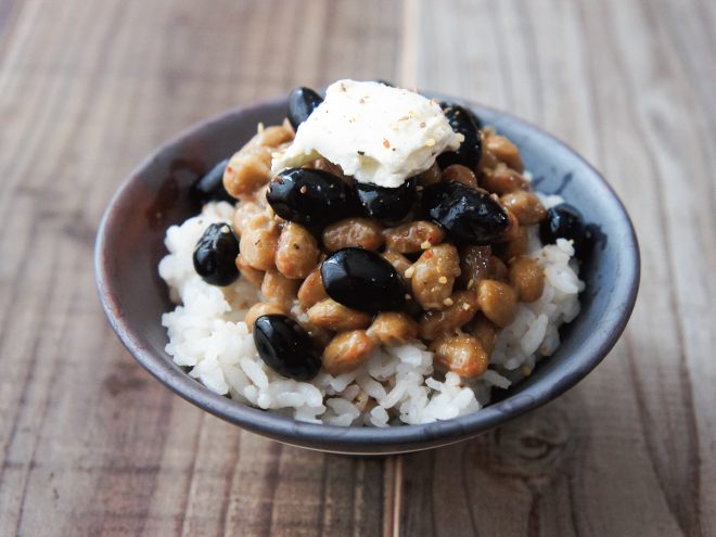 黒豆甘煮クリームチーズ納豆麦ごはん