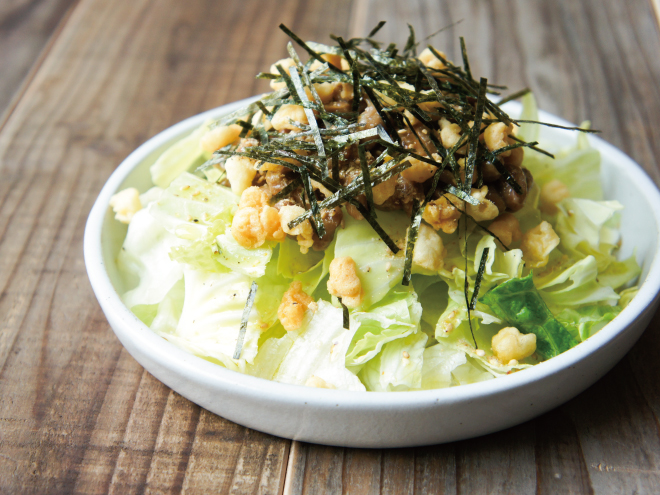 エビ天かすオリーブスパイス納豆サラダ