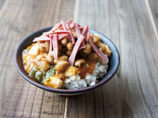 スモークタン麻婆豆腐納豆麦ごはん