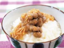 なめ茸納豆卵粥