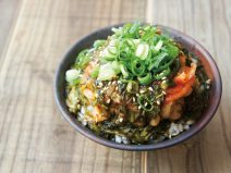 キムチあかもくネギ納豆十六雑穀ご飯