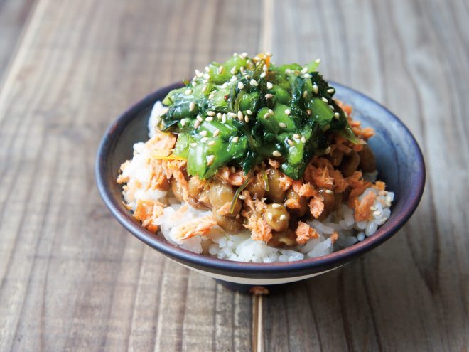 オリーブ野沢菜こんぶ鮭納豆麦ごはん