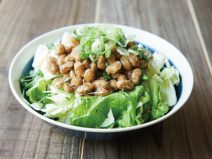 レモンペッパーオリーブねぎ納豆サラダ