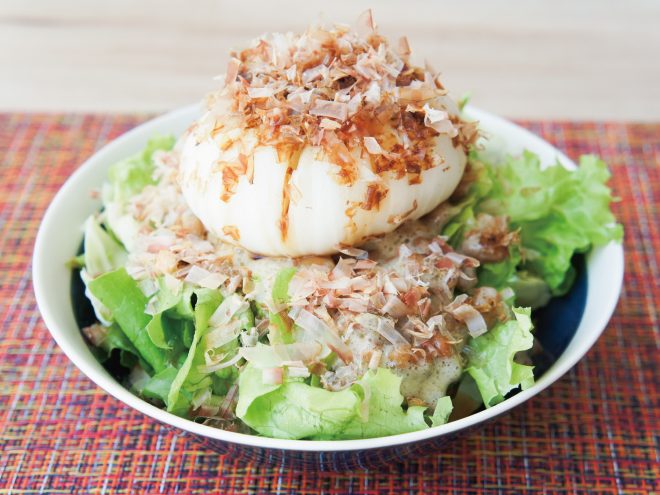 納豆まるごと新玉ねぎサラダ