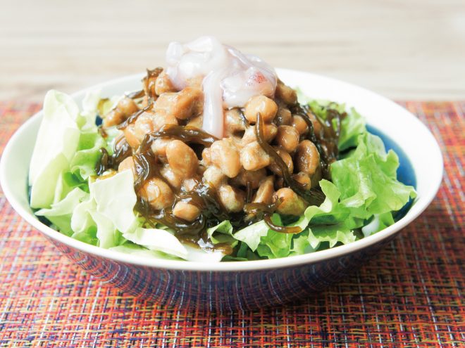 イカの塩辛もずく納豆サラダ