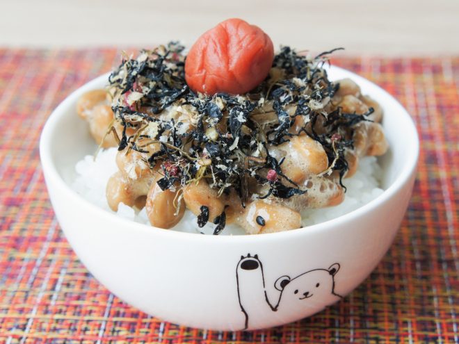 簡単納豆レシピ｜梅ひじき納豆ご飯