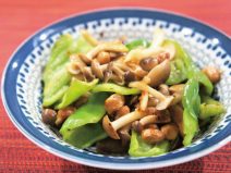 ピーマンとしめじの納豆炒め