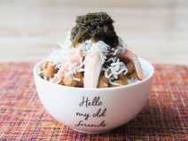 納豆とカニカマしらすめかぶご飯