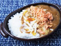 チーズ納豆鮭カレー