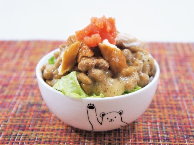 スモークチキン明太子納豆ご飯