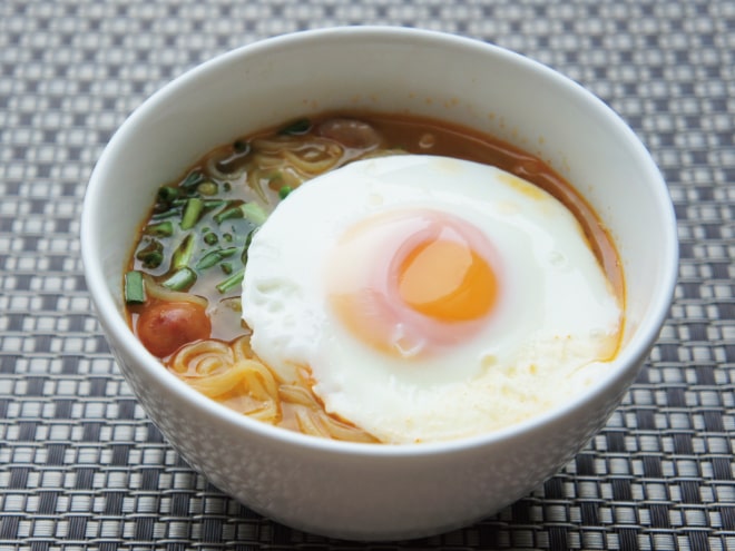 おから蒟蒻麺の納豆キムチスープ