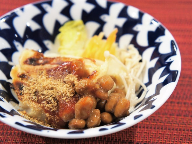 蒸し野菜と納豆餃子キムチダレ
