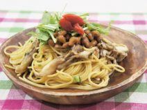 舞茸とシーチキンの納豆パスタ