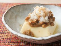 ズワイガニ納豆たまご豆腐