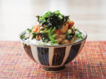 キムチのりネギ納豆麦ご飯