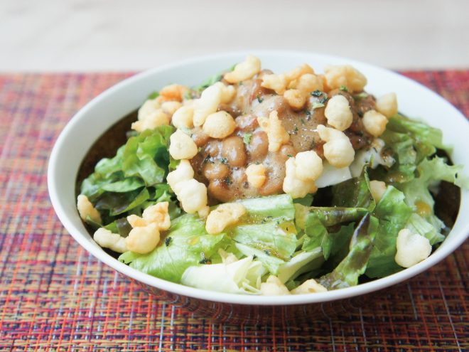 わさび納豆えび天かすサラダ