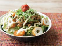 ワサビ梅マヨねぎ納豆ちくわサラダ