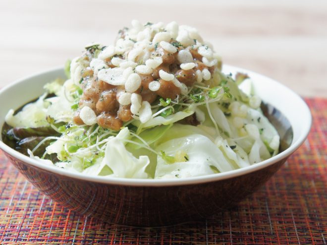 わさび天かす納豆オリーブサラダ