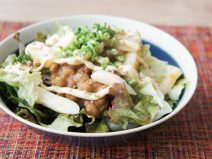 チーズ笹かまネギごま納豆マヨサラダ