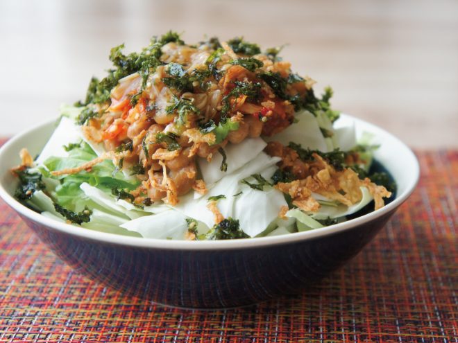 なめ茸キムチ納豆フライドオニオンのりサラダ