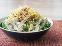 とろろ昆布納豆スパイス錦糸卵サラダ
