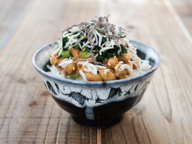 塩昆布じゃこ大根菜納豆麦ごはん
