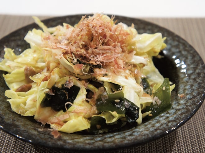キャベツとわかめの納豆和え