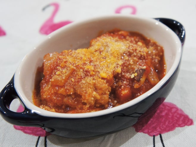 豚挽肉のトマト煮込みハンバーグ納豆