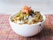 温泉卵と納豆明太子高菜ご飯
